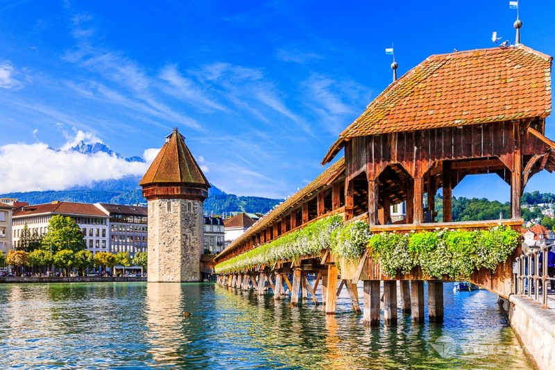 MILAN – TITLIS – LUCERNE – ZURICH	(Ăn sáng, trưa, tối)